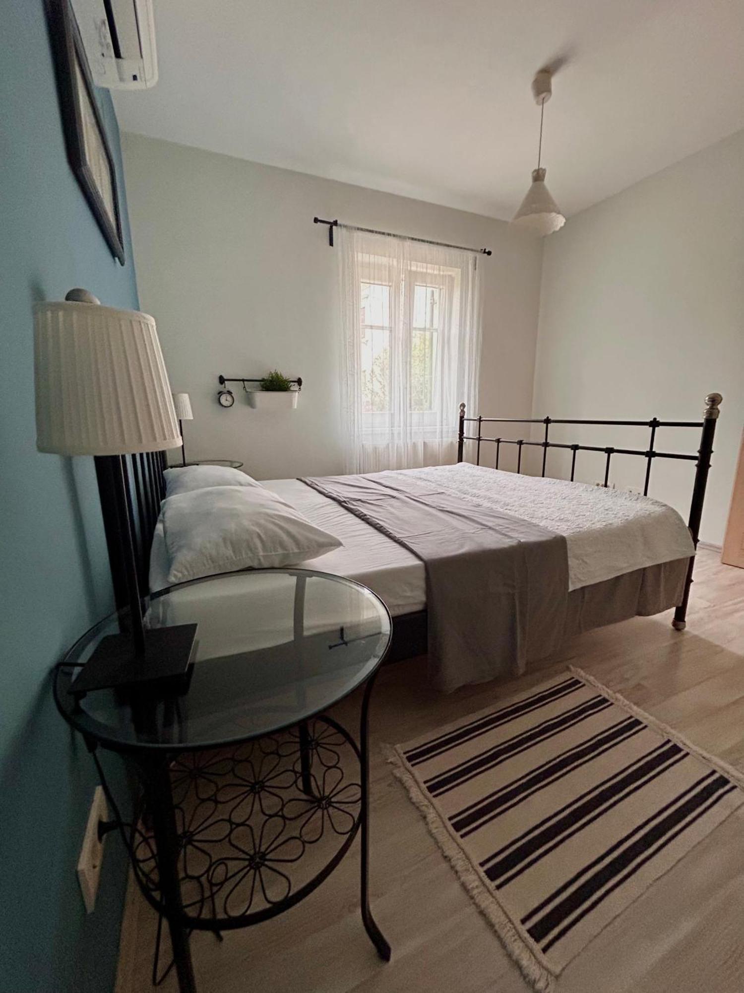 Apartment Barbina Kastelina Свети Юрай Екстериор снимка