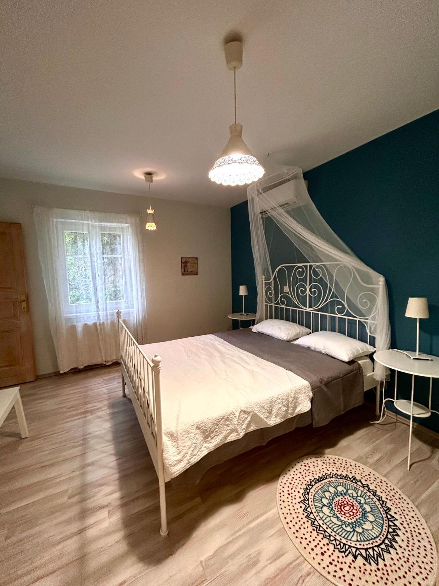 Apartment Barbina Kastelina Свети Юрай Екстериор снимка