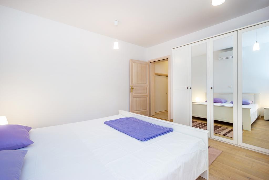Apartment Barbina Kastelina Свети Юрай Стая снимка