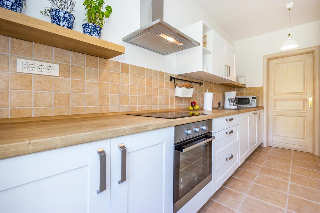 Apartment Barbina Kastelina Свети Юрай Екстериор снимка
