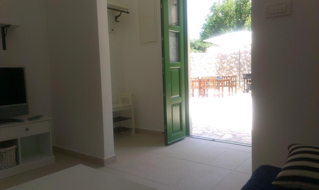 Apartment Barbina Kastelina Свети Юрай Стая снимка